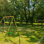 D'hote Rubis Genouille (Charente-Maritime)