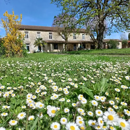 Bed & Breakfast D'hote Rubis Genouille (Charente-Maritime)
