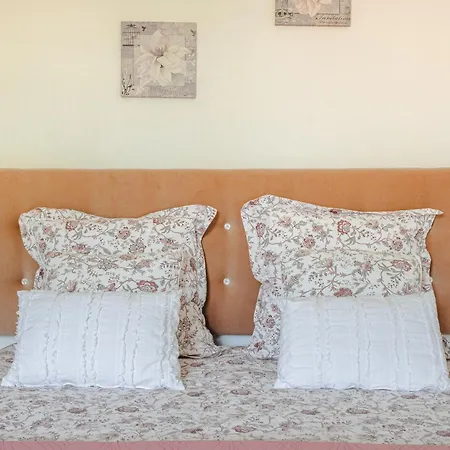 D'hote Rubis * Genouille (Charente-Maritime)