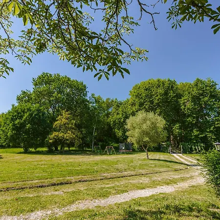 D'hote Rubis 3* Genouille (Charente-Maritime)